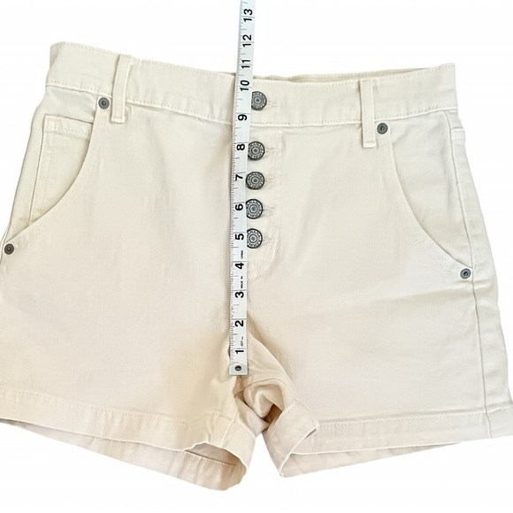 Banana Republic Women’s High-Waisted Twill Shorts | Sz 26 / 2 Ivory Button Fly - Picture 6 of 6